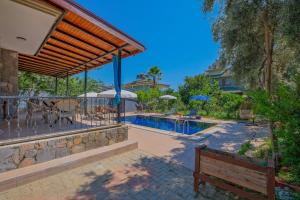 Tuzlu Sistem Havuzlu Luks Villa Fethiye