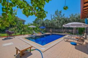 Tuzlu Sistem Havuzlu Luks Villa Fethiye