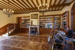 Maisons de vacances Restored Castle In The Heart Of Loire Valley : photos des chambres