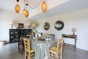 Maisons de vacances Elegant Villa With Pool Near Montpellier Centre : photos des chambres