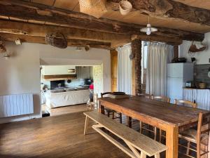 Maisons de vacances Renovated Barn With Pyrenees Mountain Views : photos des chambres