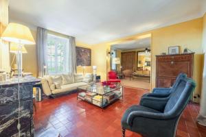 Maisons de vacances 18Th Century Bastide With Heated Pool In Provence : photos des chambres