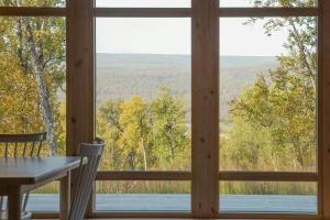 Architect-Designed Mountain House In Tänndalen