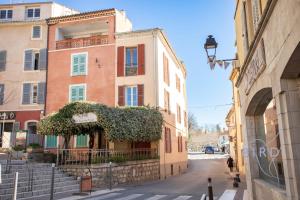 Appartements Cozy 3-room apartment in the heart of the village of Fayence : photos des chambres