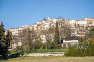 Appartements Cozy 3-room apartment in the heart of the village of Fayence : photos des chambres
