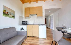 1 Bedroom Awesome Apartment In Chiavari