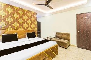 Townhouse Oak Shri Vimaleshwar Mahadev Temple