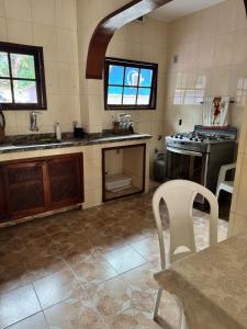 Home in Guapimirim for Family