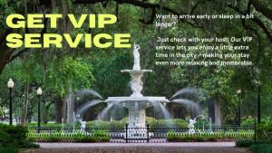 Victorian Modern Room in Carriage House - Unit B