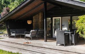 Nice Home In Blåvand With Wifi