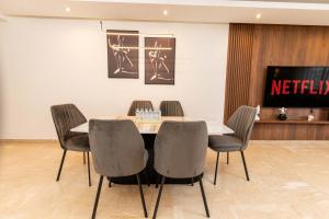 Garden View and Terrace 3BR - AppartAli Luxury Platform