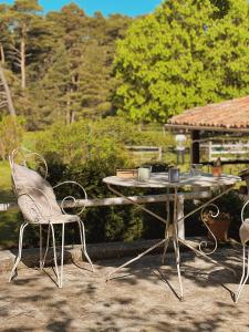 Maisons d'hotes La Bastide des Pins : photos des chambres