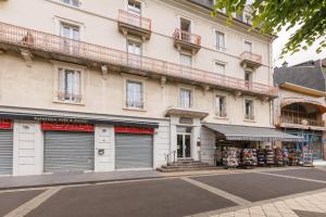 Appartements Les Fleurs - Proche Du Mont-Dore : photos des chambres