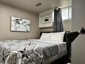 No Cleaning Fee BYU Creamery WD 65 TV King