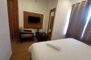 RROOMS Elite Hotel Global Luxury