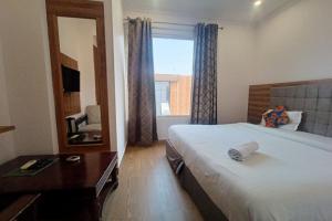 RROOMS Elite Hotel Global Luxury