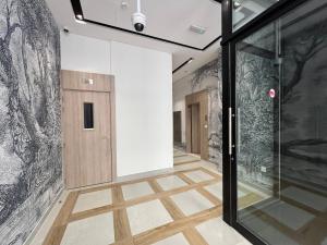 Karama stunning unit for 4