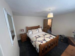 Blyton 2-Bed Cottage Parking 30m to Lincoln