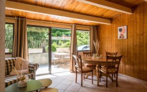 Appartements Cozy Dourbie terrasse fibre tv parking : photos des chambres