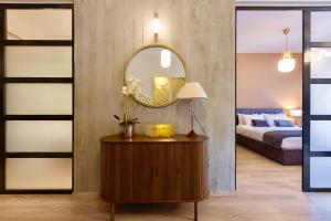 The White Tower Luxury Apartment 2BR One Bathroom and Guest WC by Thesskey Residences