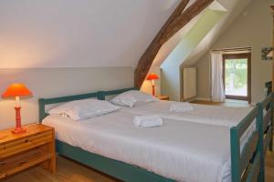 Maisons d'hotes Les Essarts dependance : photos des chambres