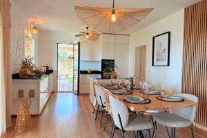 PLEN SOULEU High Standing Villa pool Jacuzzi Sauna and AirCo By Sunset