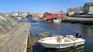 Spacious holiday home near Halleviksstrand, perfect for families