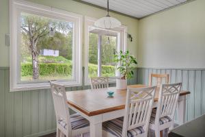 Spacious holiday home near Halleviksstrand, perfect for families