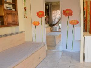 Appartements Studio au Lavandou avec Terrasse Sud, Climatisation et Garage - FR-1-251-223 : photos des chambres