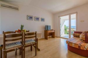 Two-Bedroom Apartment in Crikvenica XXXIII