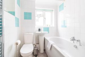 Panoramic Sea View 2 bedroom Sleeps 6-Free Parking