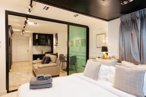 Classic Modern Suite