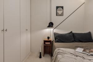 Zafiro - 3 bedrooms and balcony in Sants