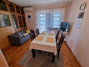 Apartment in Crikvenica 44147
