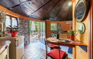 Cozy Home In Pula With Wifi