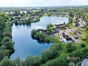 Windrush Lake 80 & 81, Waterlow Lodge P