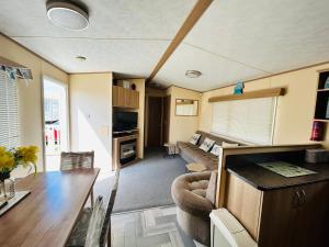 The Pad- 3 bed 2 bath, caravan Lido Beach