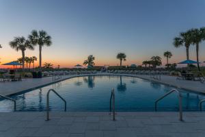 Oceanfront Resort with Pool, Tennis and Fitness Ce