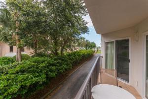 Oceanfront Resort with Pool, Tennis and Fitness Ce
