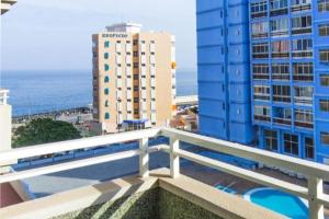 Live Candelaria Alsaca con Balcón y Vista al Mar