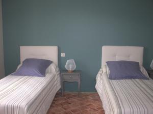 Maisons de vacances Gite restaure avec parc et jeux, ideal pour familles - FR-1-586-65 : photos des chambres