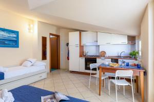 Italian Experience-Sweet Conero