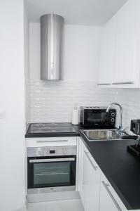 Luxury Studio Apartment White Sensation