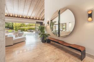 Modern villa with maid and pool in Casa de Campo