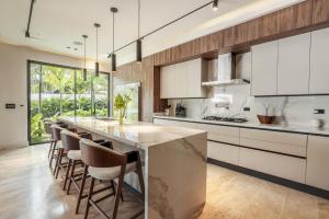 Modern villa with maid and pool in Casa de Campo