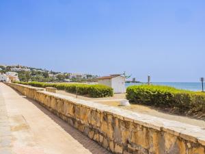 Cubos Beachfront Marina de Casares House