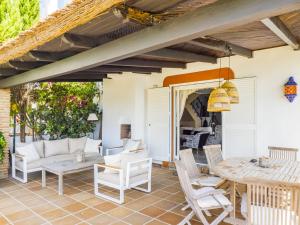 Cubos Beachfront Marina de Casares House