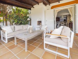 Cubos Beachfront Marina de Casares House