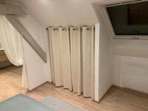 Maisons de vacances Gite mon reve a Scherwiller avec SPA sur la route des vins au coeur de l-alsace : photos des chambres