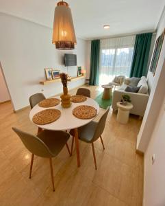 Apartment with Rooftop Pool - TideView Corralejo